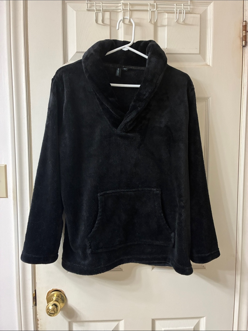 🌷3 for $25🌷Cynthia Rowley, US M, Black Velour Oversize Sweatshirt